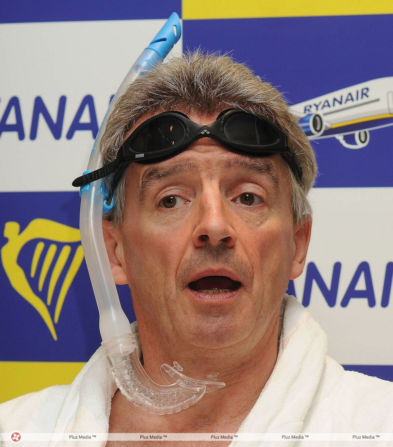 Ryanair boss Michael O Leary strip off at the launch of Ryanair 2012 calendar | Picture 115399